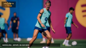 Các cầu thủ Barcelona trong buổi tập