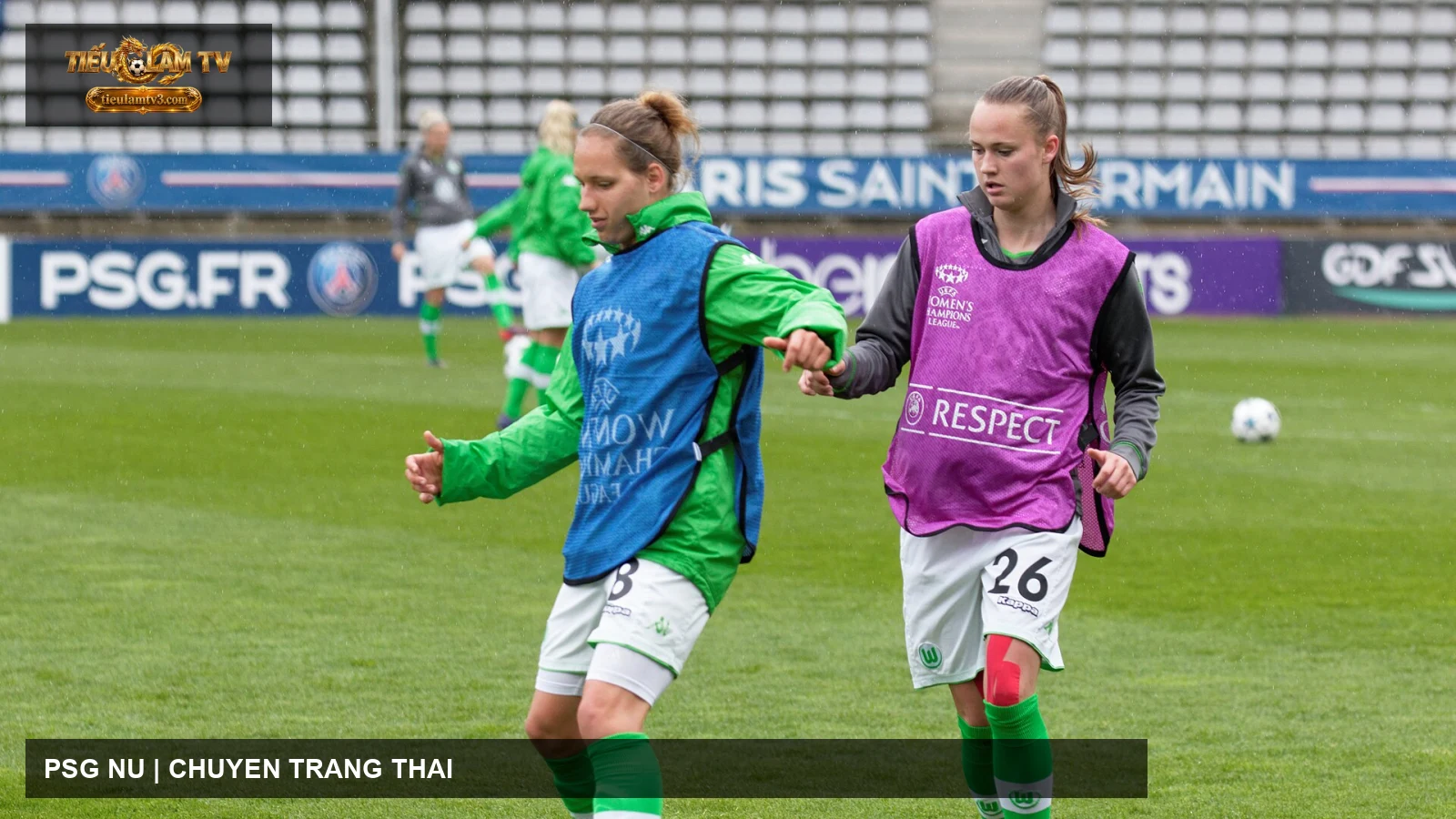 PSG nữ trong ảnh thi đấu tại Champions League