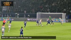 Manchester City triển khai bóng trong ảnh tư liệu