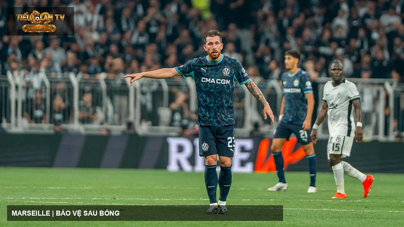 Marseille trong một pha bóng