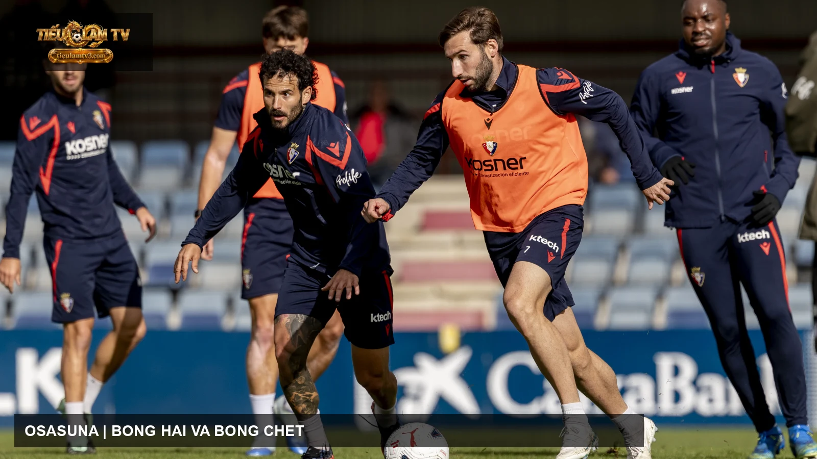 Cầu thủ Osasuna trong buổi tập