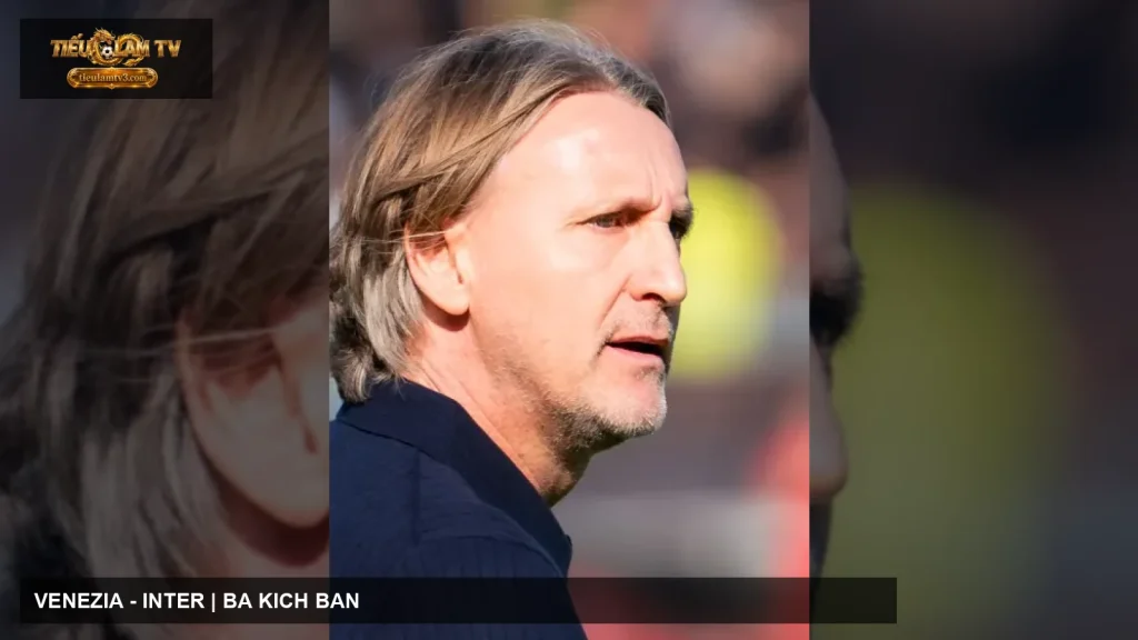 Huấn luyện viên Davide Nicola của Venezia trước trận Serie A
